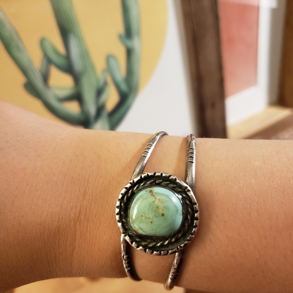 Vintage Sterling Silver Turquoise Cuff Bracelet